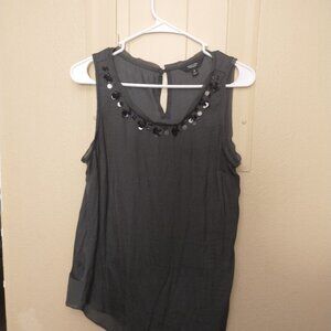 Vera Wang sleeveless cocktail wear tank top with decorative collar. Size M.